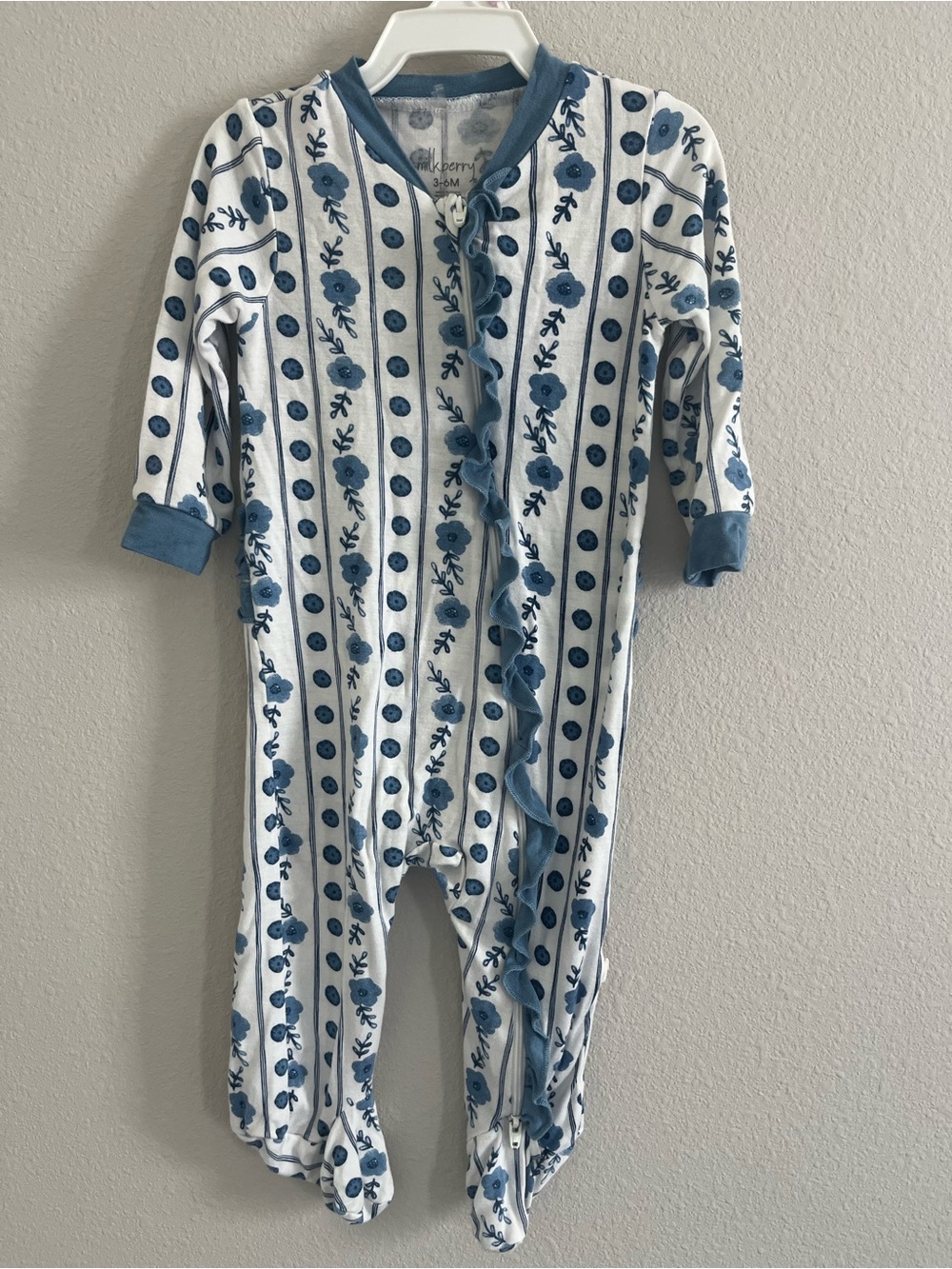 Milkberry Bamboo Ruffled 3-6 Months Sleeper w/Double Zipper Access